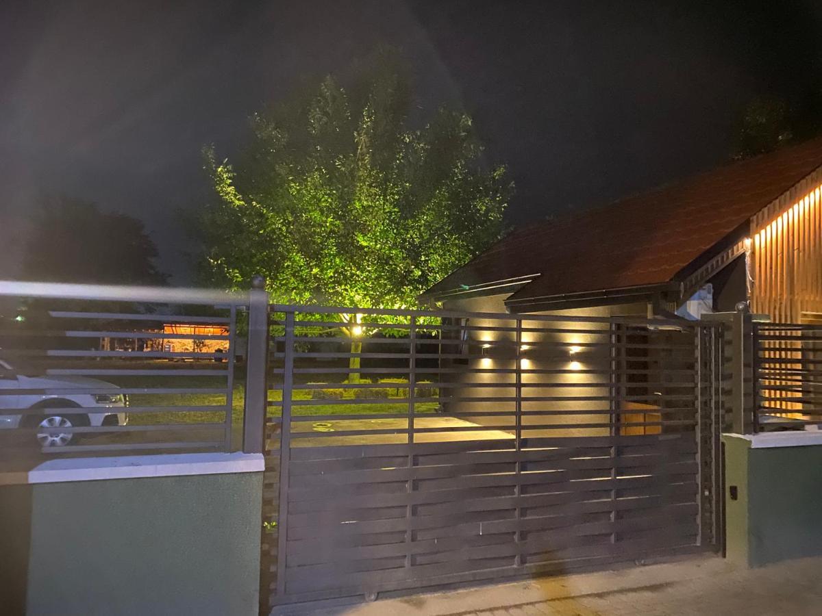 Villa Number 6 - Apartment Complex Skopje Zewnętrze zdjęcie